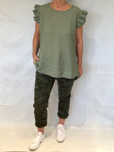 Load image into Gallery viewer, CAMOUFLAGE MAGIC PANTS