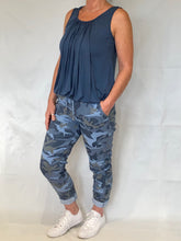 Load image into Gallery viewer, CAMOUFLAGE MAGIC PANTS