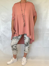 Load image into Gallery viewer, FAN BACK LONG SLEEVED TEE